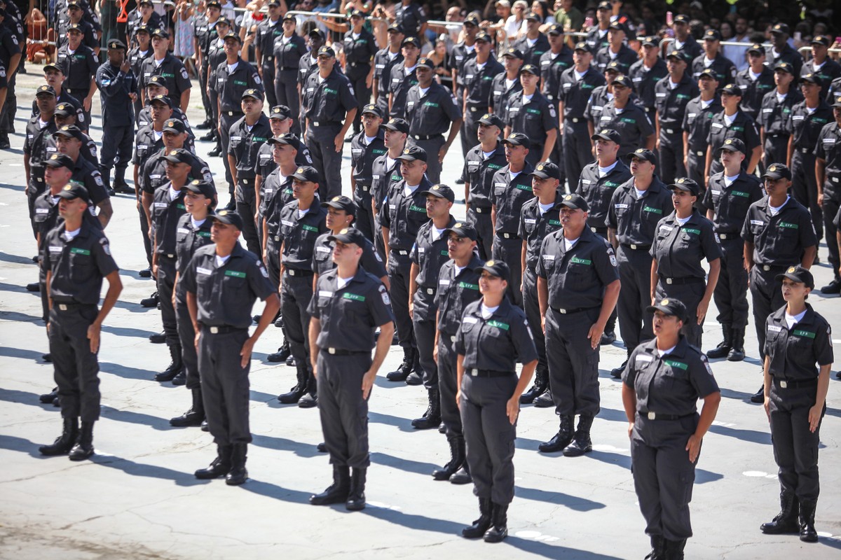 Cláudio Castro anuncia a convocação de 520 candidatos ao centro de formação da PM