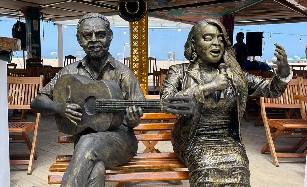 Estátua de Preta Gil é inaugurada na orla de Copacabana – Diário do Rio de Janeiro