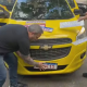 Falso taxista que aplicava golpe da maquininha e usava placas com velcro para despistar a polícia é preso – Diário do Rio de Janeiro