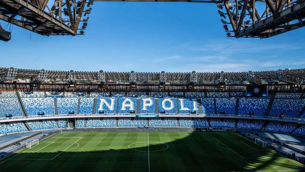 Napoli x Frankfurt na Champions: onde assistir, horário e escalações