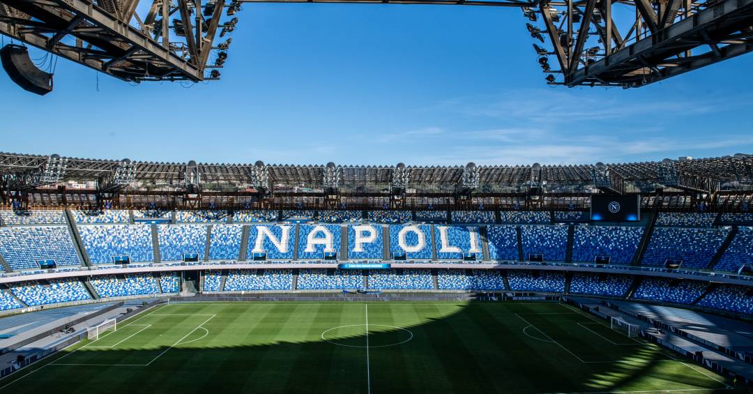 Napoli x Frankfurt na Champions: onde assistir, horário e escalações