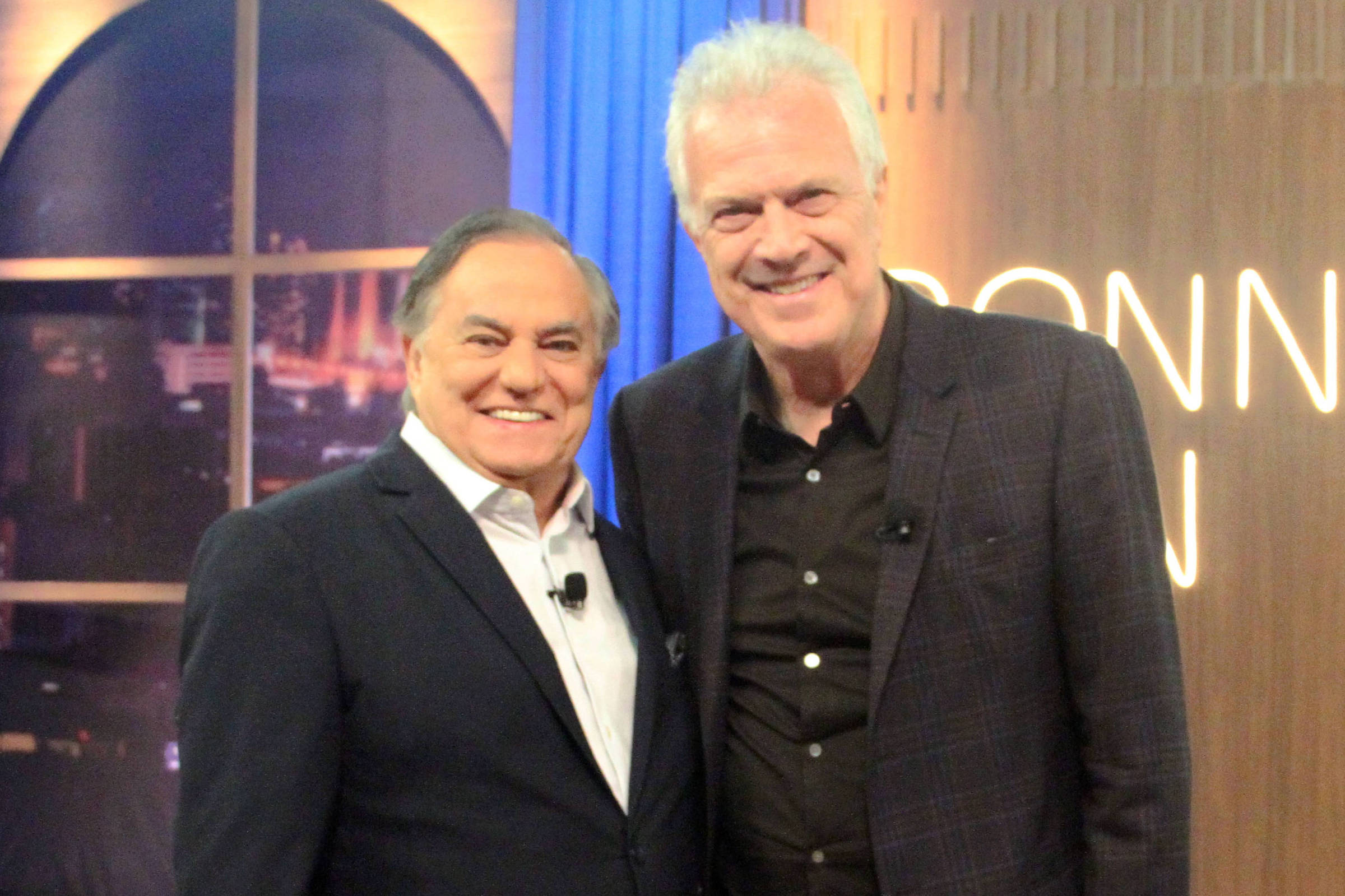 Liberado pela Globo, Pedro Bial vai à RedeTV! e grava programa de Ronnie Von