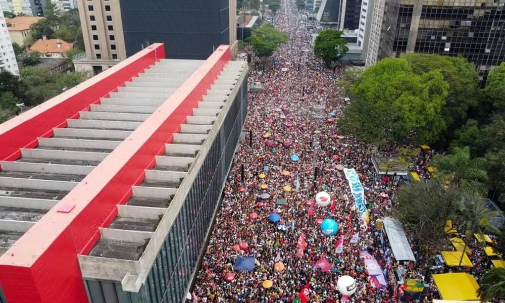 Manifestação contra PEC da Blindagem reúne 42,3 mil pessoas em São Paulo, aponta monitor da USP