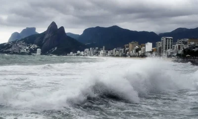 Marinha emite alerta de ressaca para a orla do Rio; ondas podem chegar a 2,5 metros – Diário do Rio de Janeiro