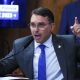 Flávio Bolsonaro volta a rejeitar ‘anistia meia-bomba’