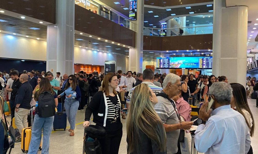 Pista do Santos Dumont é reaberta após caos que cancelou mais de 160 voos