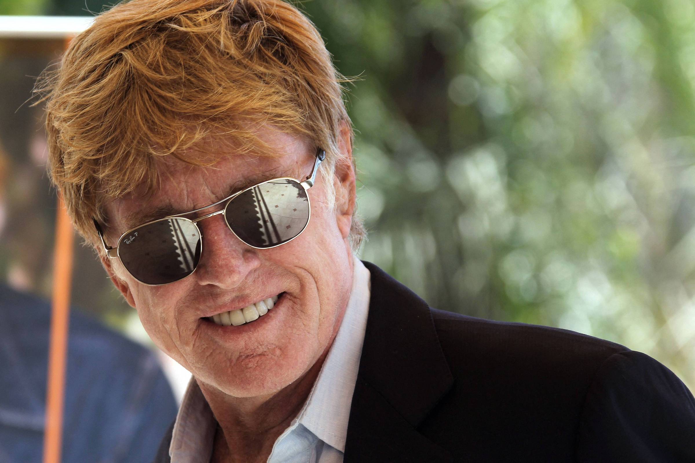 Sônia Braga relembra Robert Redford em homenagem após morte do ator
