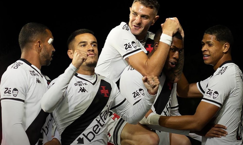 Vasco vence o Cruzeiro com brilho de Rayan e recital de Coutinho