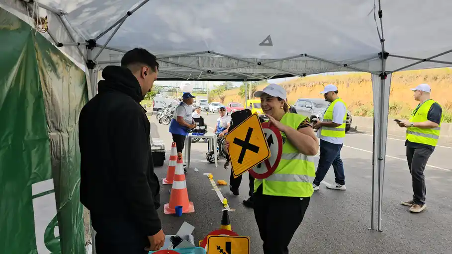 Via Light recebe blitz interativa do DER-RJ com simuladores e ações de prevenção de acidentes no trânsito – Diário do Rio de Janeiro