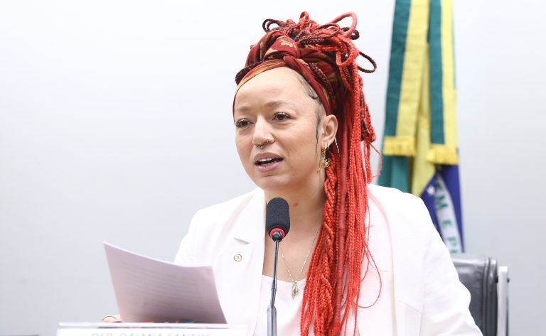 Comissão aprova reparação por discriminação ou racismo contra consumidores – Notícias