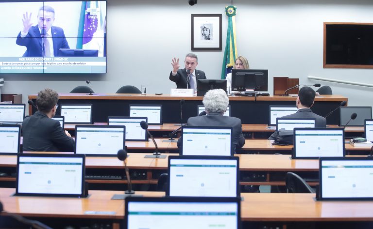 Conselho de Ética sorteia nomes para a escolha de relatores de três processos movidos pelo PL – Notícias