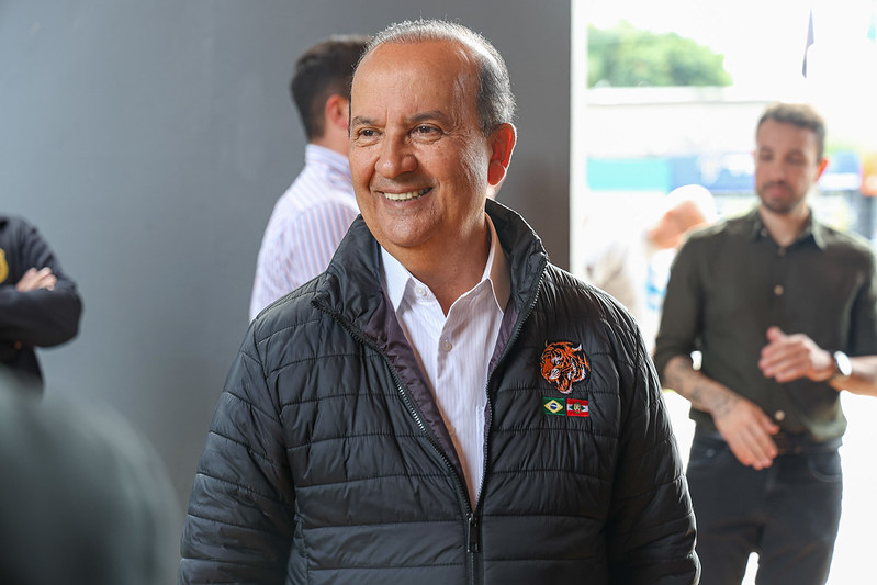 Governador Jorginho Mello (SC) recebe ameaças; polícia investiga