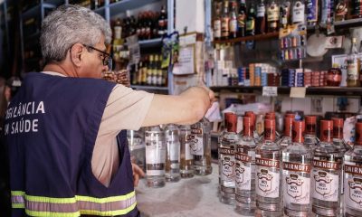 Metanol: sobe para 16 os casos confirmados de intoxicação – 05/10/2025 – Equilíbrio e Saúde