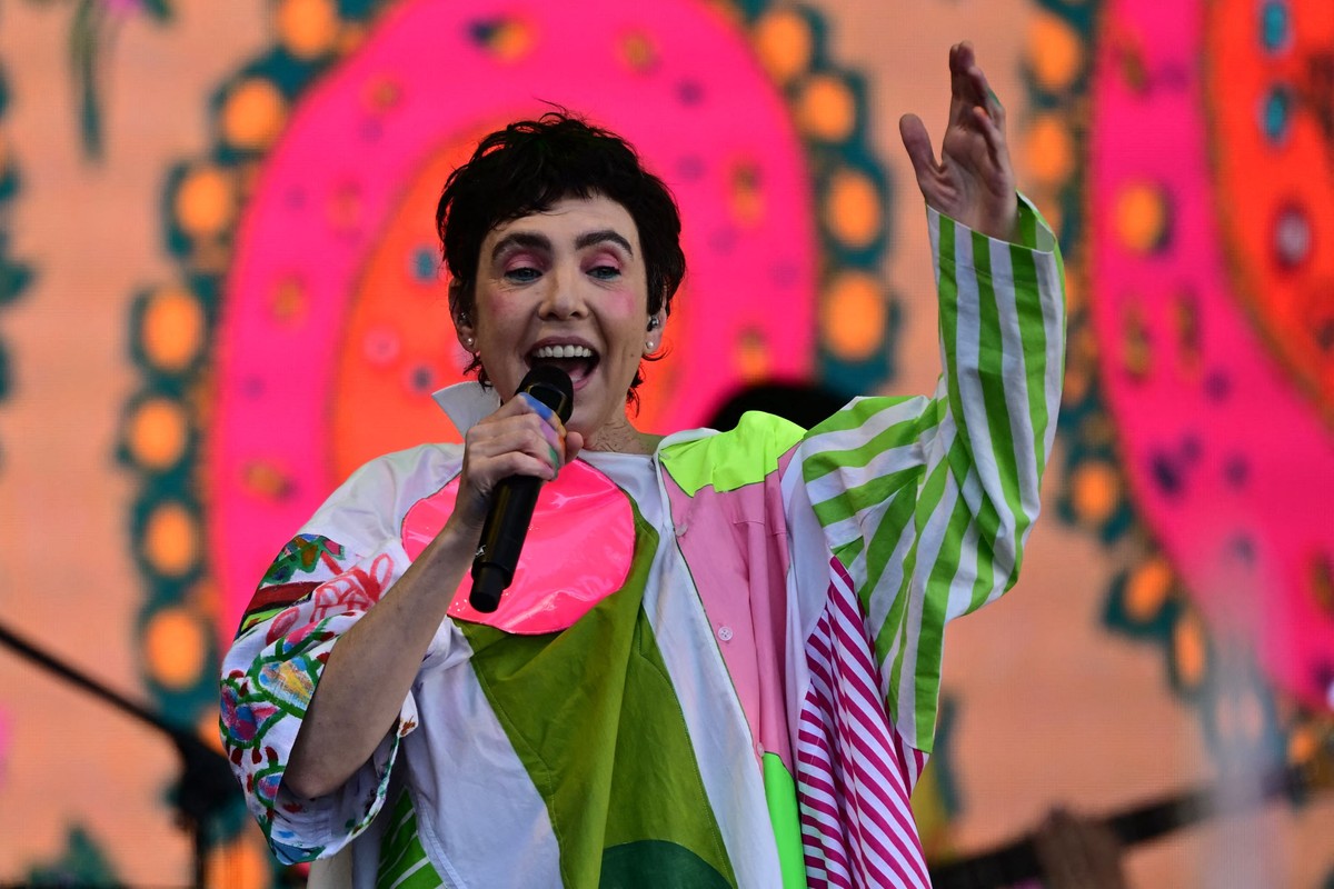 Adriana Calcanhotto faz 60 anos com músicas inesquecíveis em novelas; relembre