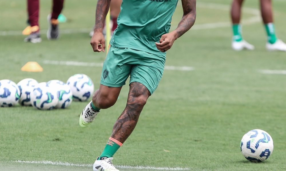 Com John Kennedy de titular, Fluminense de Zubeldía busca primeira vitória fora de casa diante do Mirassol no Brasileiro