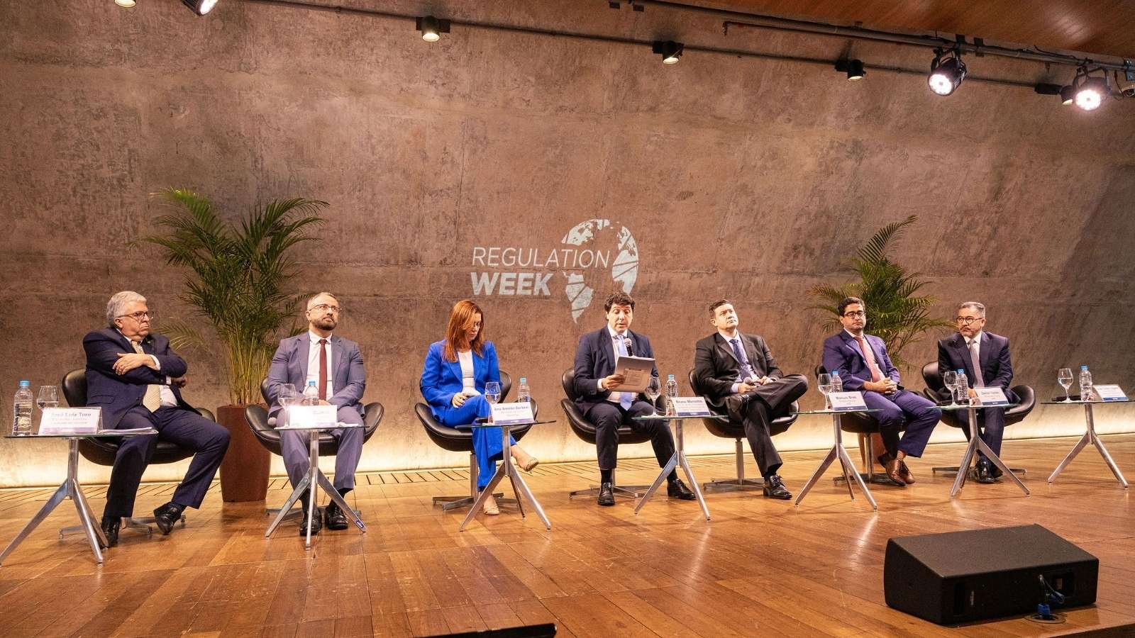 FGV inicia semana de regulação com especialistas e debates sobre saúde e infraestrutura