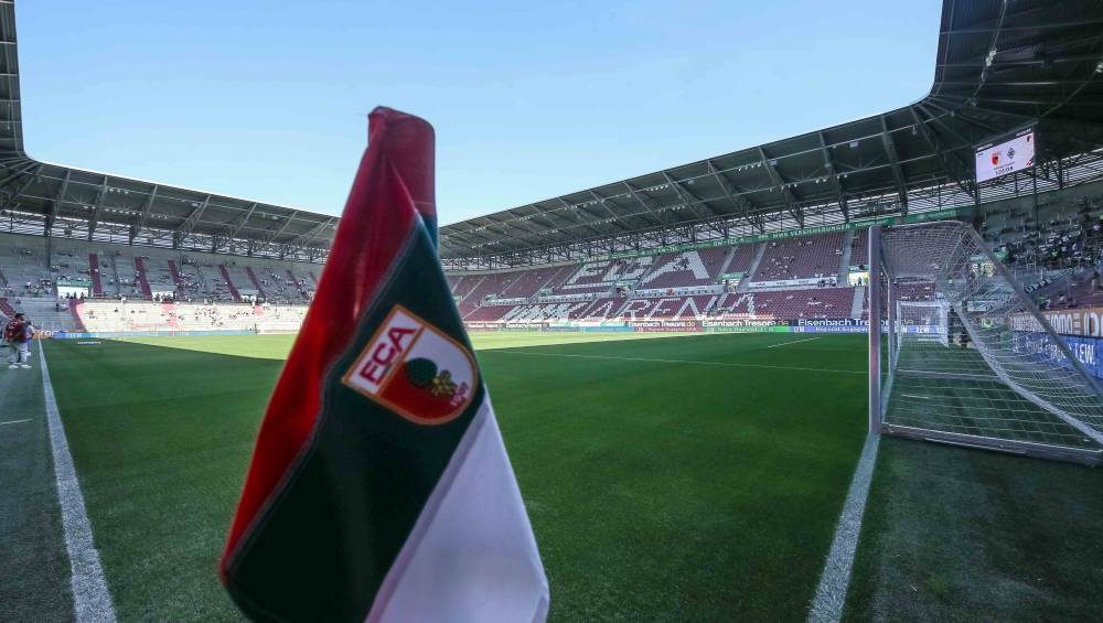 Augsburg x Borussia Dortmund: onde assistir, horário e escalações