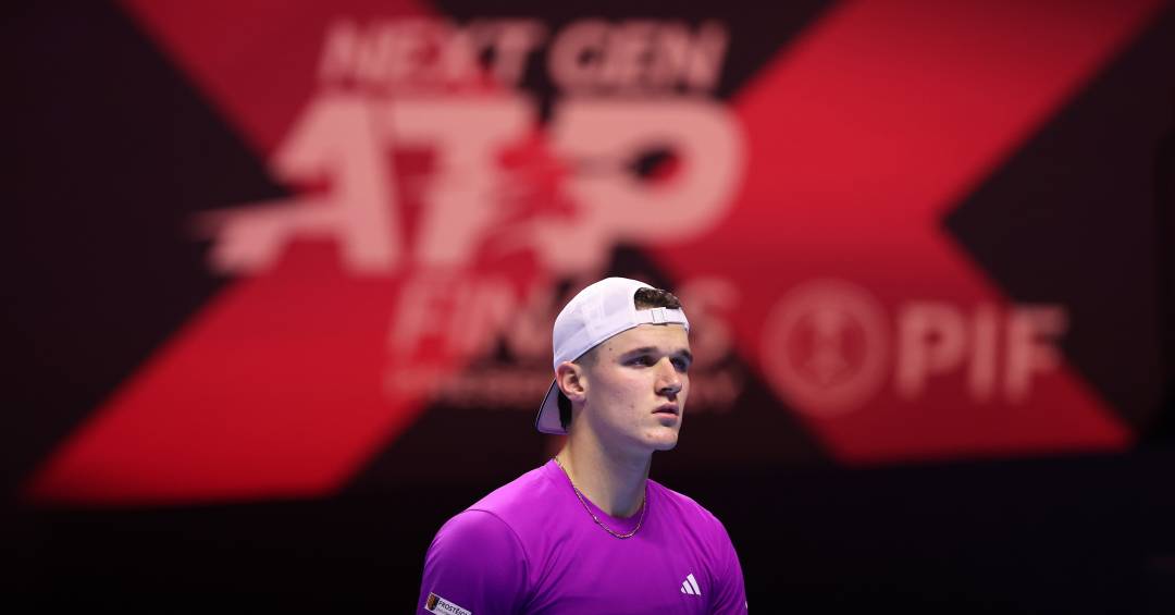 Na Basiléia, adversário de João Fonseca desiste e brasileiro avança sem jogar