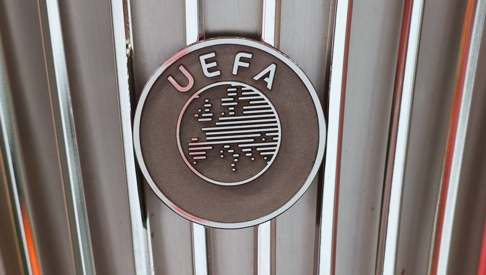 Uefa aprova jogos dos campeonatos espanhol e italiano fora da Europa, mas faz ressalvas