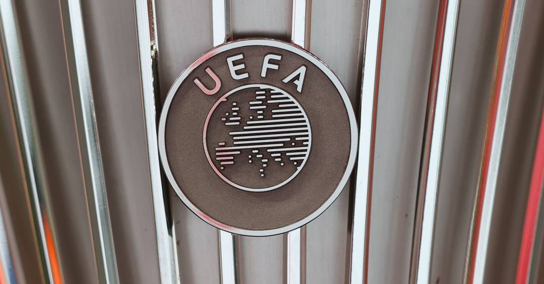 Uefa aprova jogos dos campeonatos espanhol e italiano fora da Europa, mas faz ressalvas