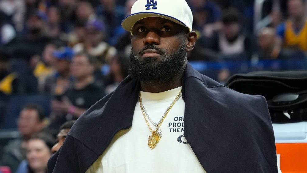 Possível aposentadoria de LeBron James dispara preços de ingressos de jogo | VEJA Gente