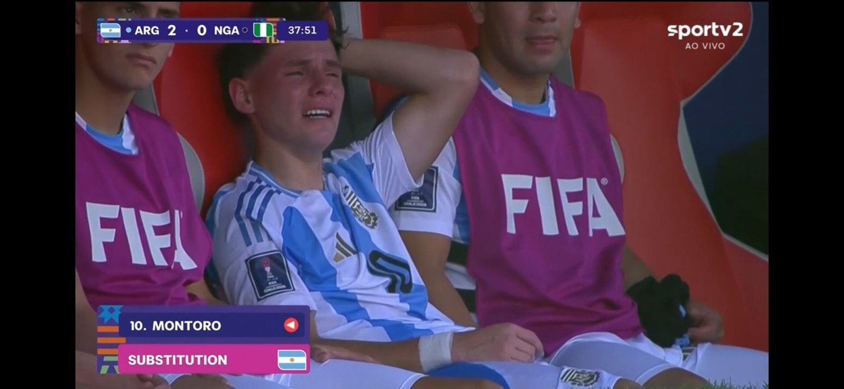 Montoro, do Botafogo, sofre fratura na clavícula durante partida da Copa do Mundo sub-20 pela Argentina