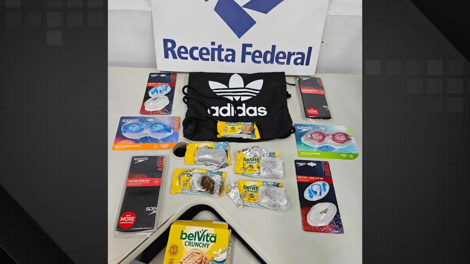 Receita Federal apreende haxixe em embalagens de biscoito no Aeroporto do Galeão