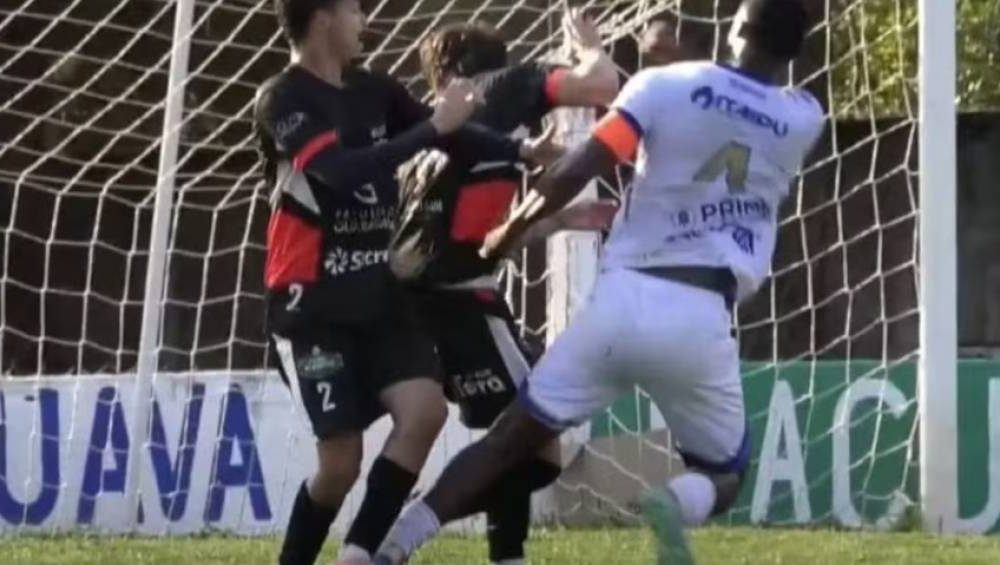 Jogador recebe pena maior que agressor que o xingou de ‘macaco’ | VEJA Gente