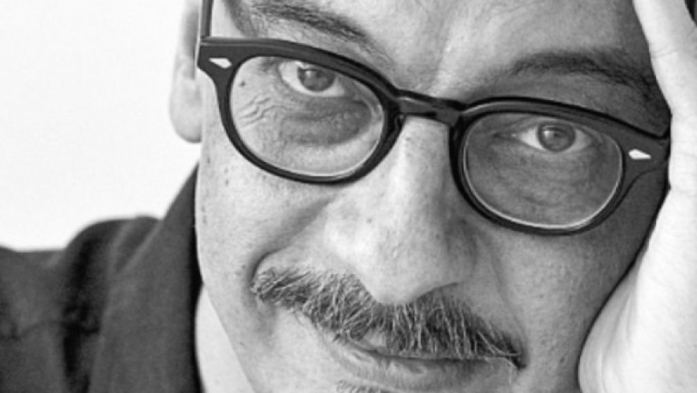 Bola Quadrada: a briga entre o gramado natural e o sintético e o grande craque com menos de 18 anos