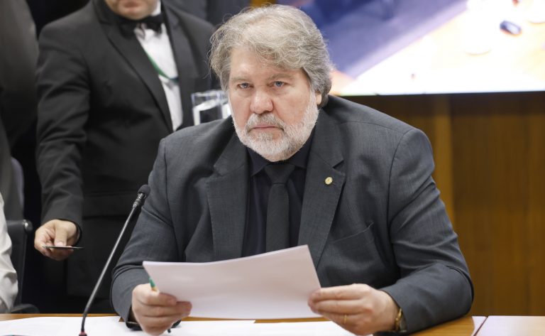 Comissão aprova projeto que prevê concessão de estádios públicos para a iniciativa privada – Notícias