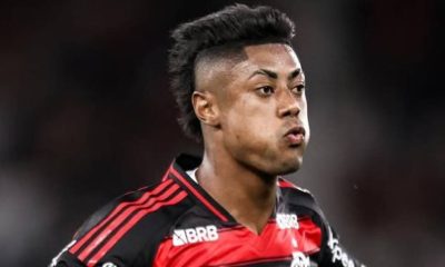 Bruno Henrique tem suspensão derrubada e aplicação de multa