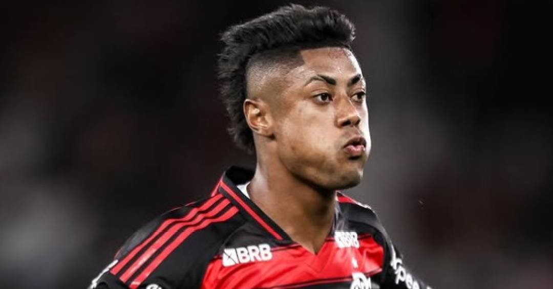 Bruno Henrique tem suspensão derrubada e aplicação de multa