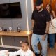 Neymar leva família para conhecer reforma do hotel do CT do Santos | VEJA Gente