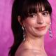 Anne Hathaway exalta o Brasil e fãs fazem campanha: 'Dá um CPF para ela'
