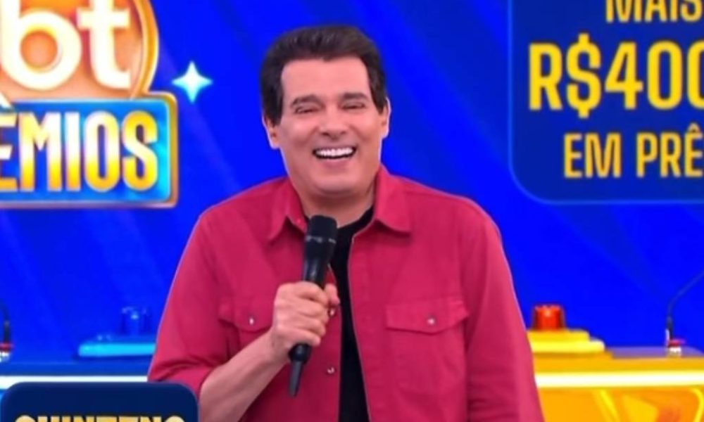 Celso Portiolli leva 'fora' de ganhador de prêmio do Domingo Legal; assista