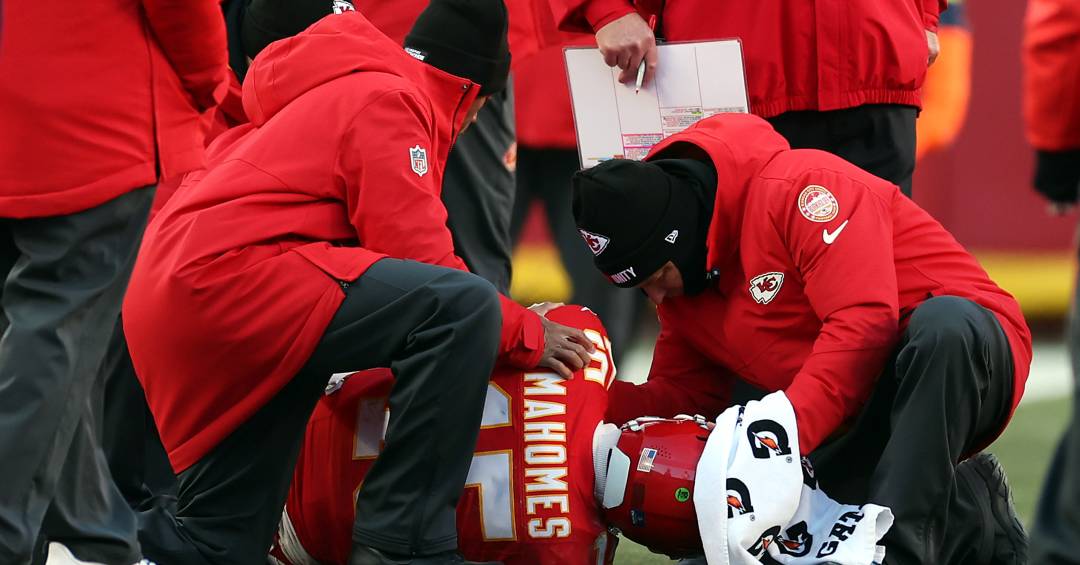 Fim de uma era: Mahomes e Chiefs estão fora dos playoffs da NFL