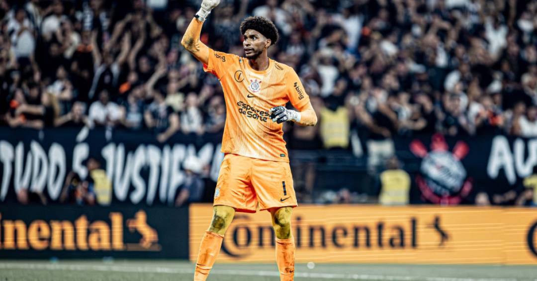 Hugo brilha contra o Cruzeiro e leva o Corinthians à final da Copa do Brasil