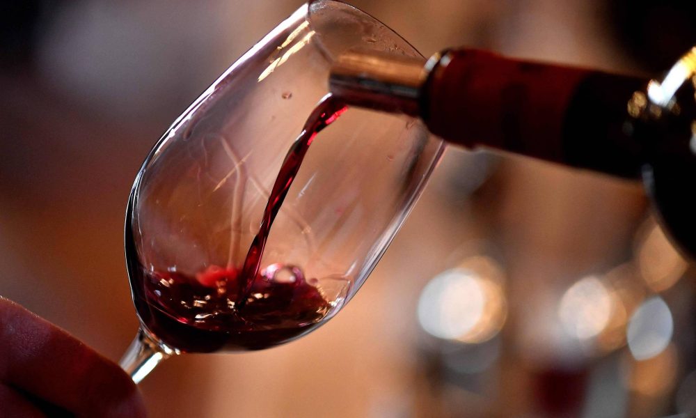 Entenda por que tolerância ao álcool diminui com a idade – 24/01/2026 – Equilíbrio