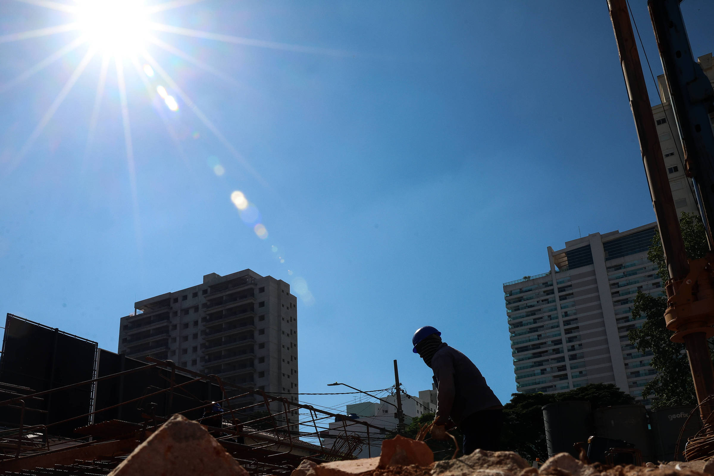 Calor pode provocar taquicardia e maior risco de AVC – 10/01/2026 – Equilíbrio e Saúde