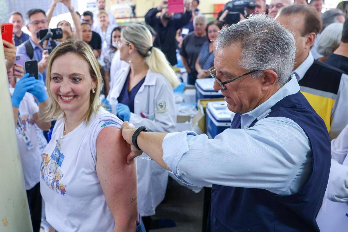 Botucatu inicia vacinação contra dengue neste domingo – 18/01/2026 – Equilíbrio e Saúde