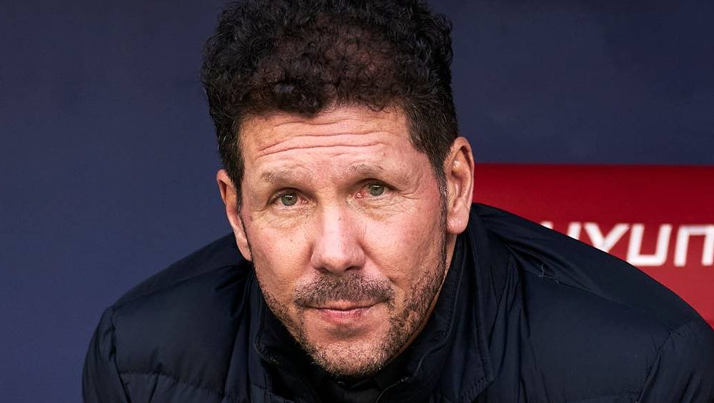 Simeone pede desculpas após provocar Vini Jr. na Supercopa da Espanha