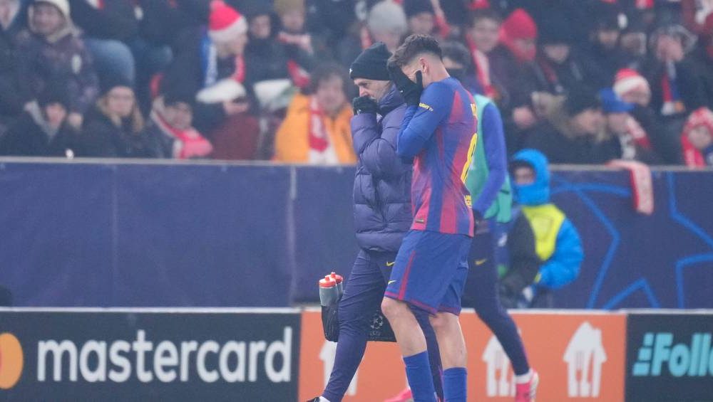 Pedri vai desfalcar Barcelona durante um mês devido a lesão muscular