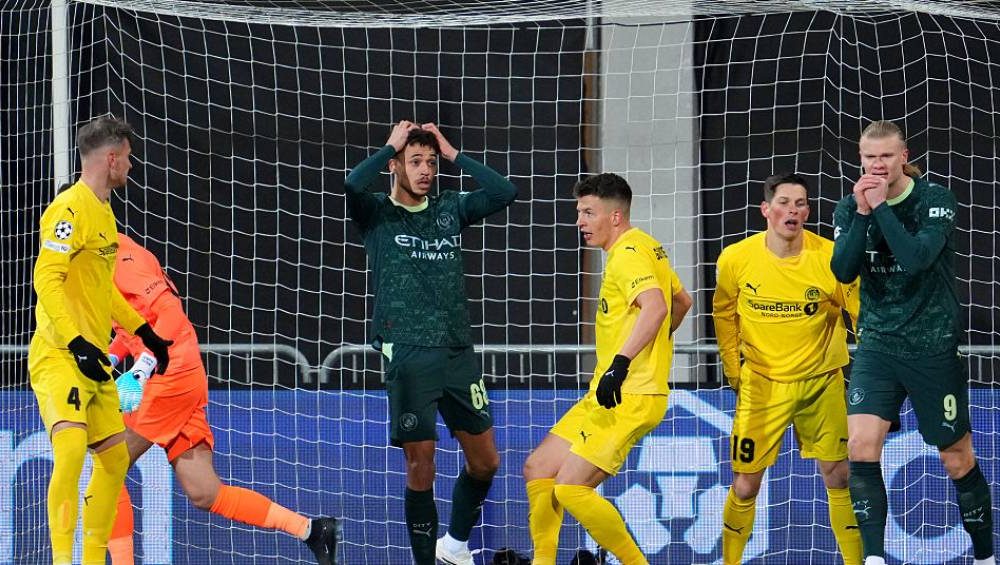 Envergonhados, jogadores do City compensam torcedores que presenciaram vexame na Noruega