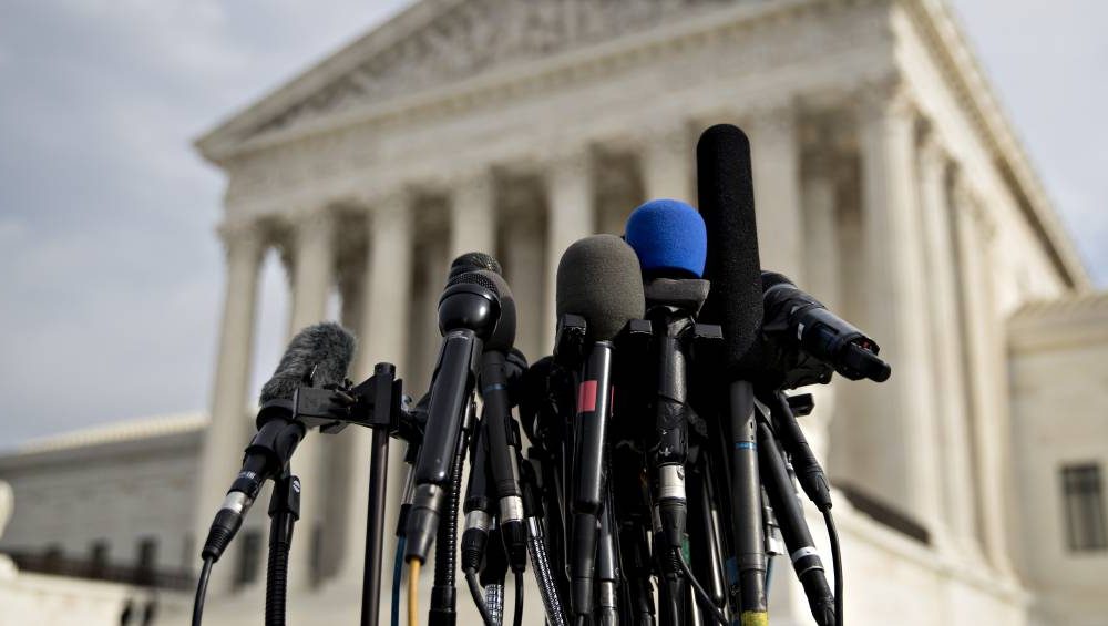 Suprema Corte dos EUA revisa proibição a atletas transgênero