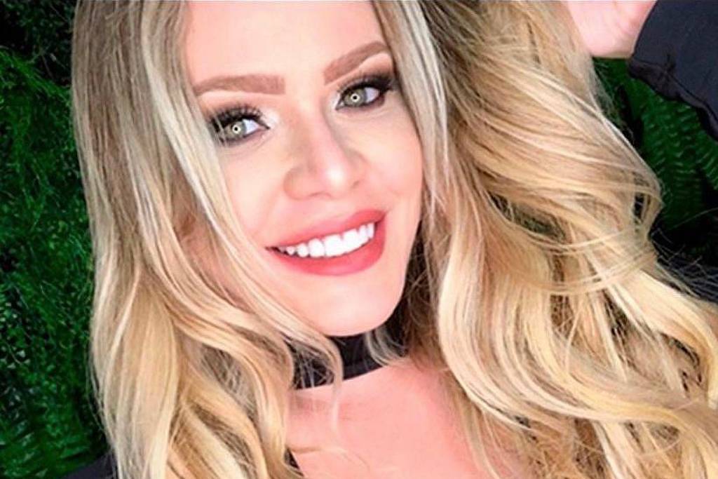 Processada pela Caixa, ex-BBB Paulinha Leite acerta quina na Mega da Virada