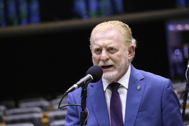 Comissão aprova projeto que prioriza tratamento dentário para mulheres vítimas de violência – Notícias