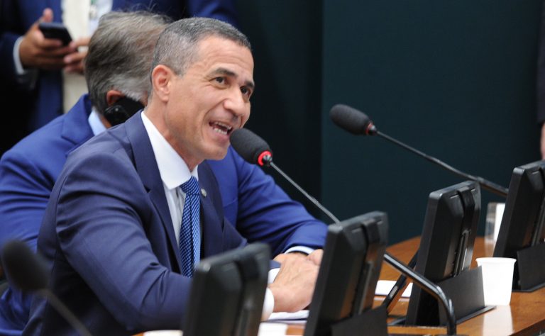 Comissão aprova aumento de pena para crimes contra agentes de segurança – Notícias